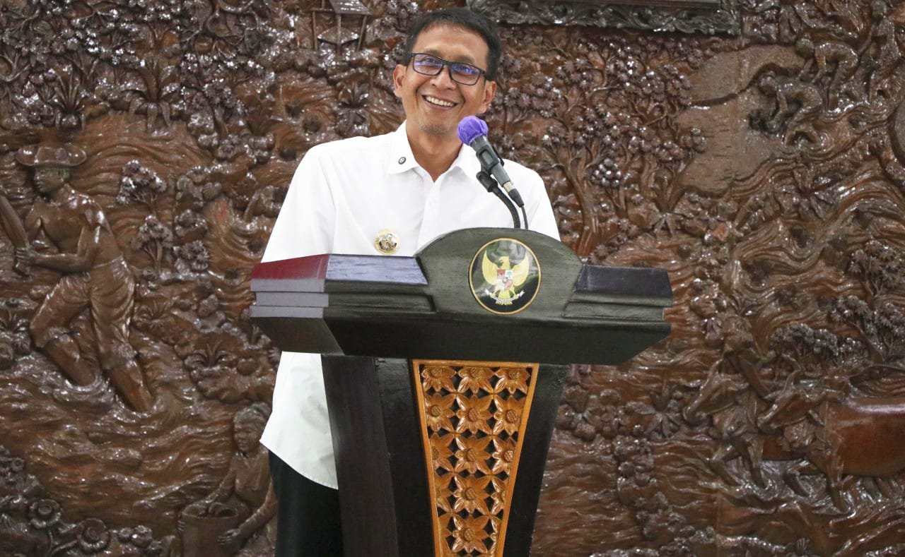 Kabar Bahagia! 385 PPPK di Bojonegoro Terima SK Perpanjangan Masa Kerja di Pendopo Malowopati